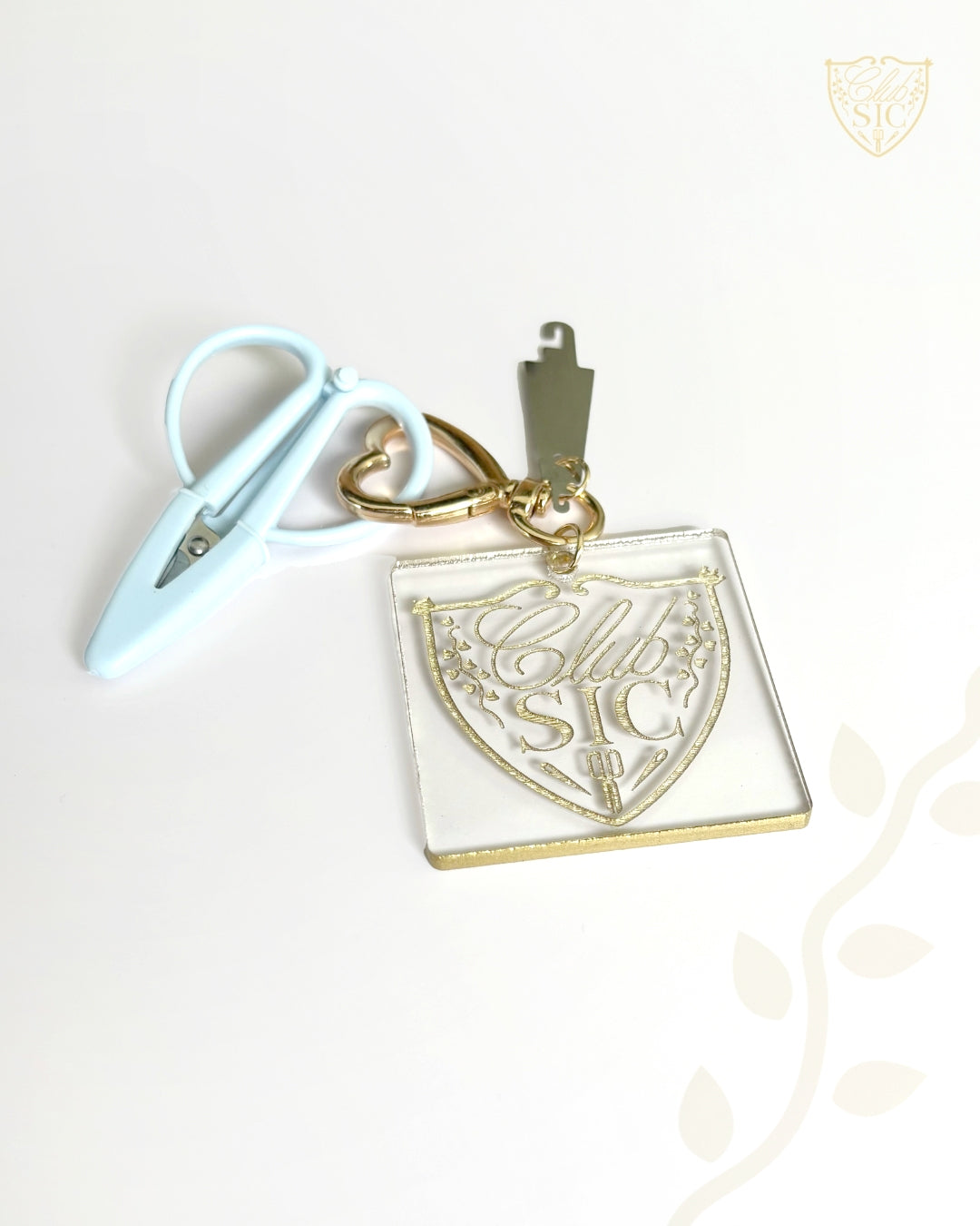 Charm Needle Threader by Devin